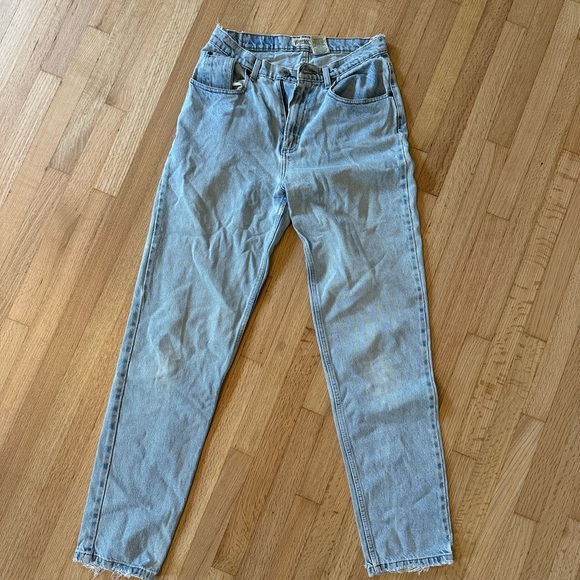 Classic Blue Jeans - Picture 1 of 5